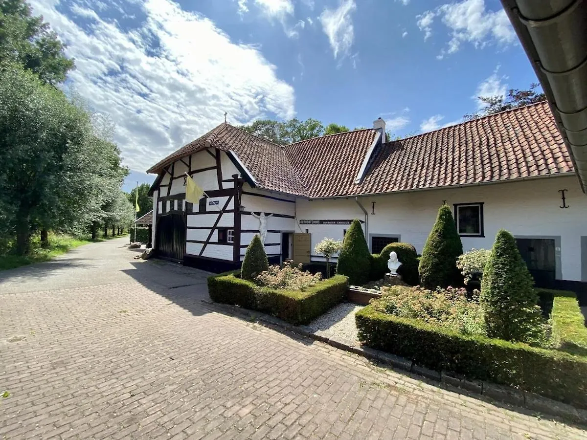 Vakantiehuis De Schuur Munstergeleen بيت للعطل